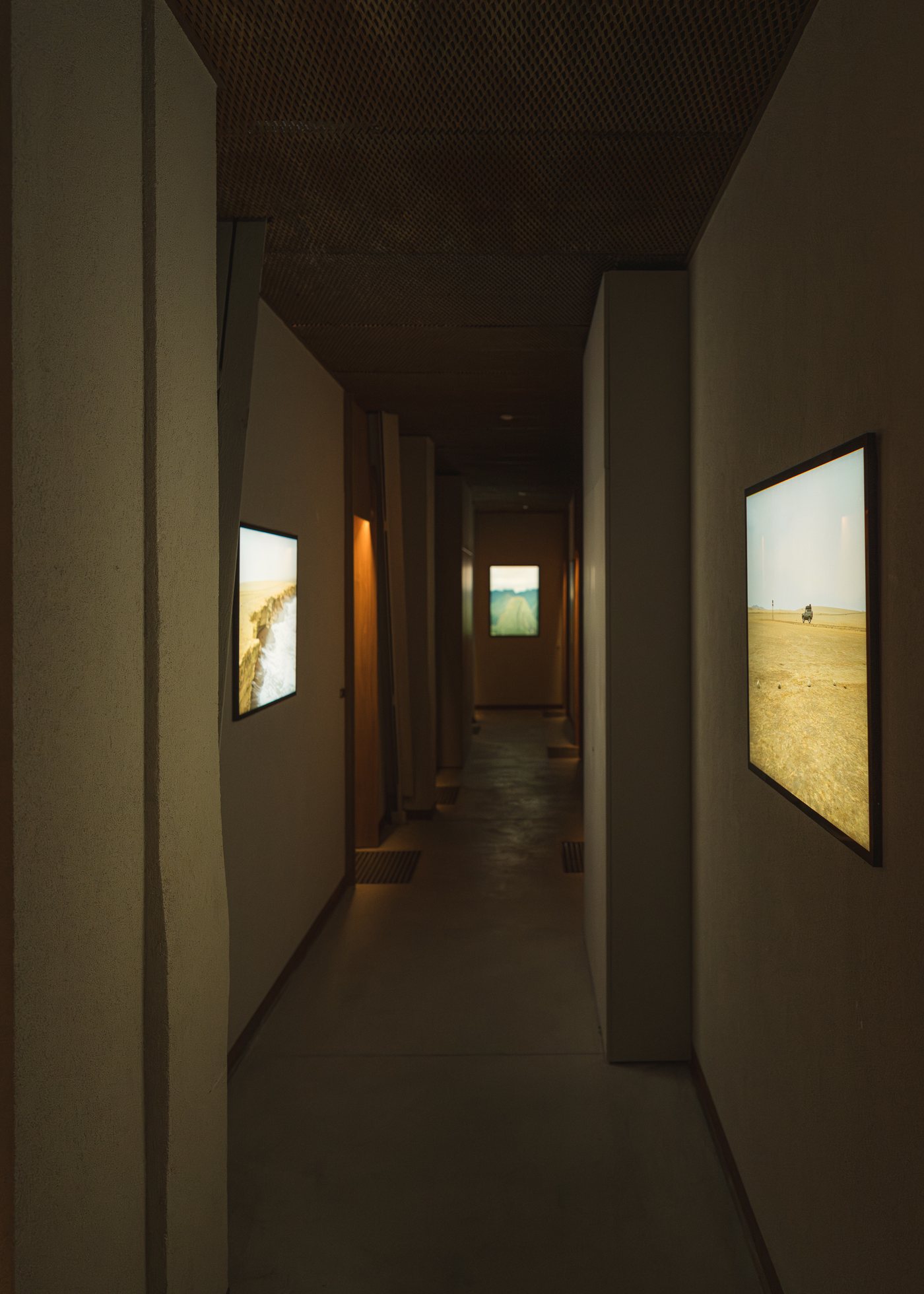 Lightframes along the corridor
